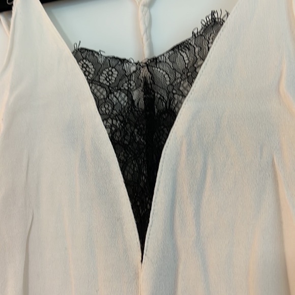 H&M going out lacy top! Gold tag ⭐️ bundle for discount! - Picture 2 of 5